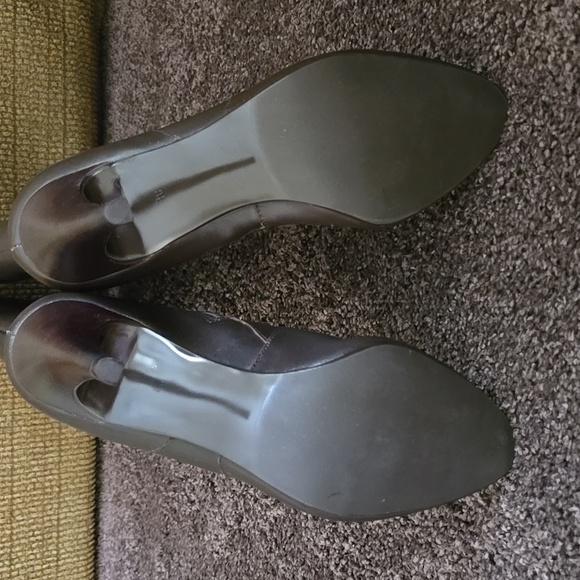 NEW Talbots Brown Leather Tall Heel Boots 8 - Picture 3 of 8